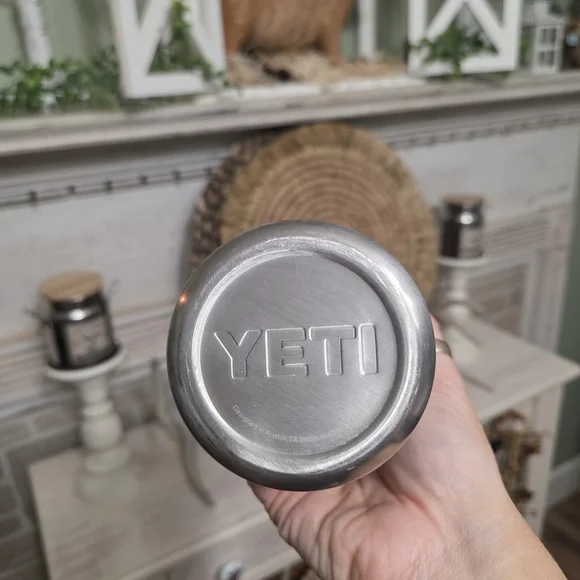 YETI Aqua Stainless Steel Tumbler - Picture 3 of 7